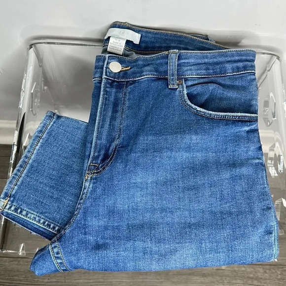 H&M Blue Jeans - Picture 1 of 8
